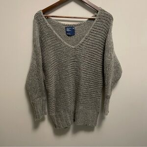 American Eagle Outfitters Tan V-Neck Sweater Women’s Large Wool & Mohair